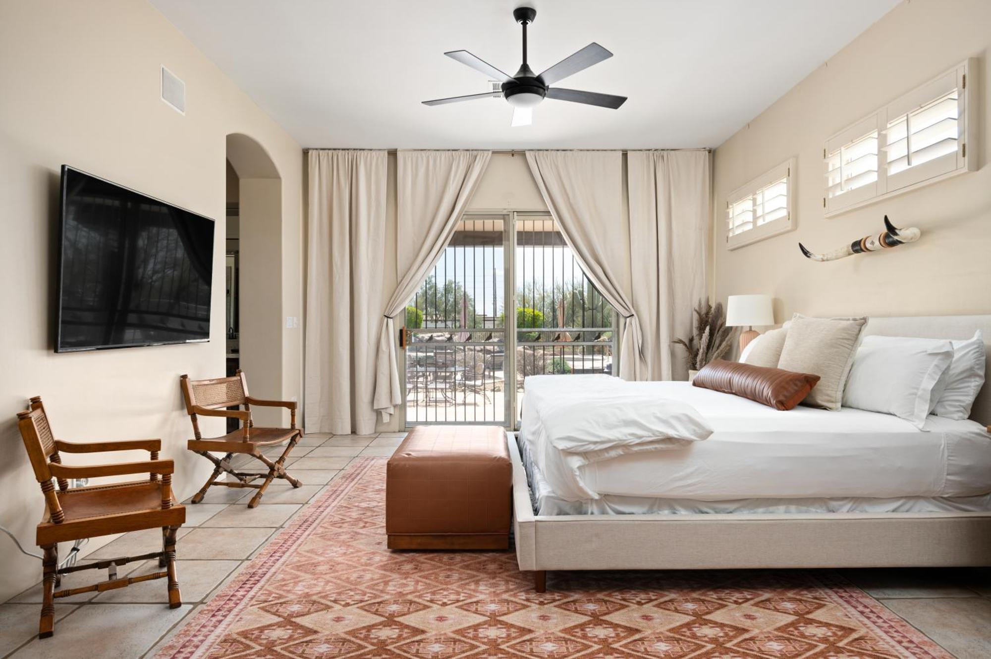 Holiday home Barwick Is A Private Oasis Practice On The Putting Shoot Pool And Enjoy Getaway. Scottsdale